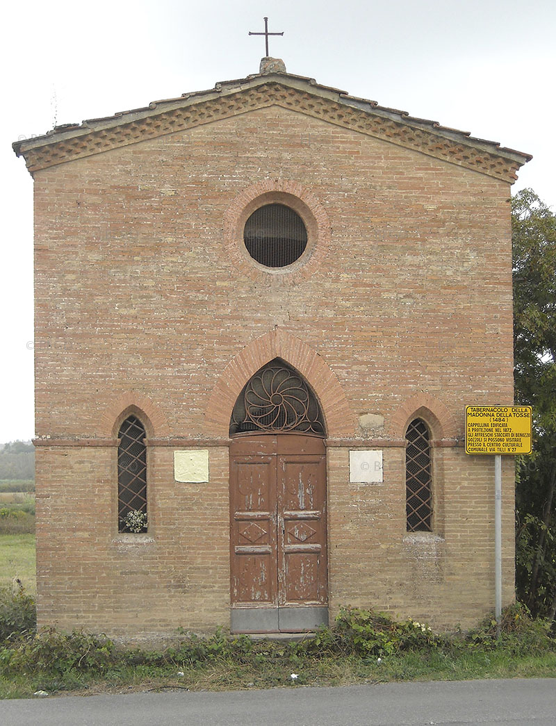 Cappella della Madonna della Tosse, sulla strada tra Castelnuovo e Castelfiorentino