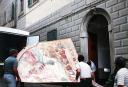 Il trasloco degli affreschi del tabernacolo della Madonna della Tosse - Nella Biblioteca di Castelfiorentino (anni Ottanta)